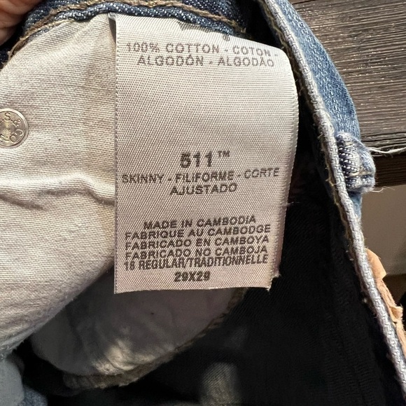 𝅺levi’s 511 denim jeans zipper fly 18 regular 29W 29L medium wash 5 pockets. - Picture 10 of 10